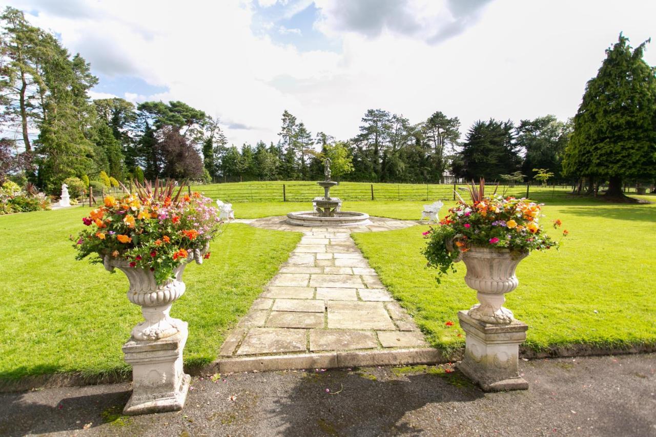 Brookhall * Lisburn